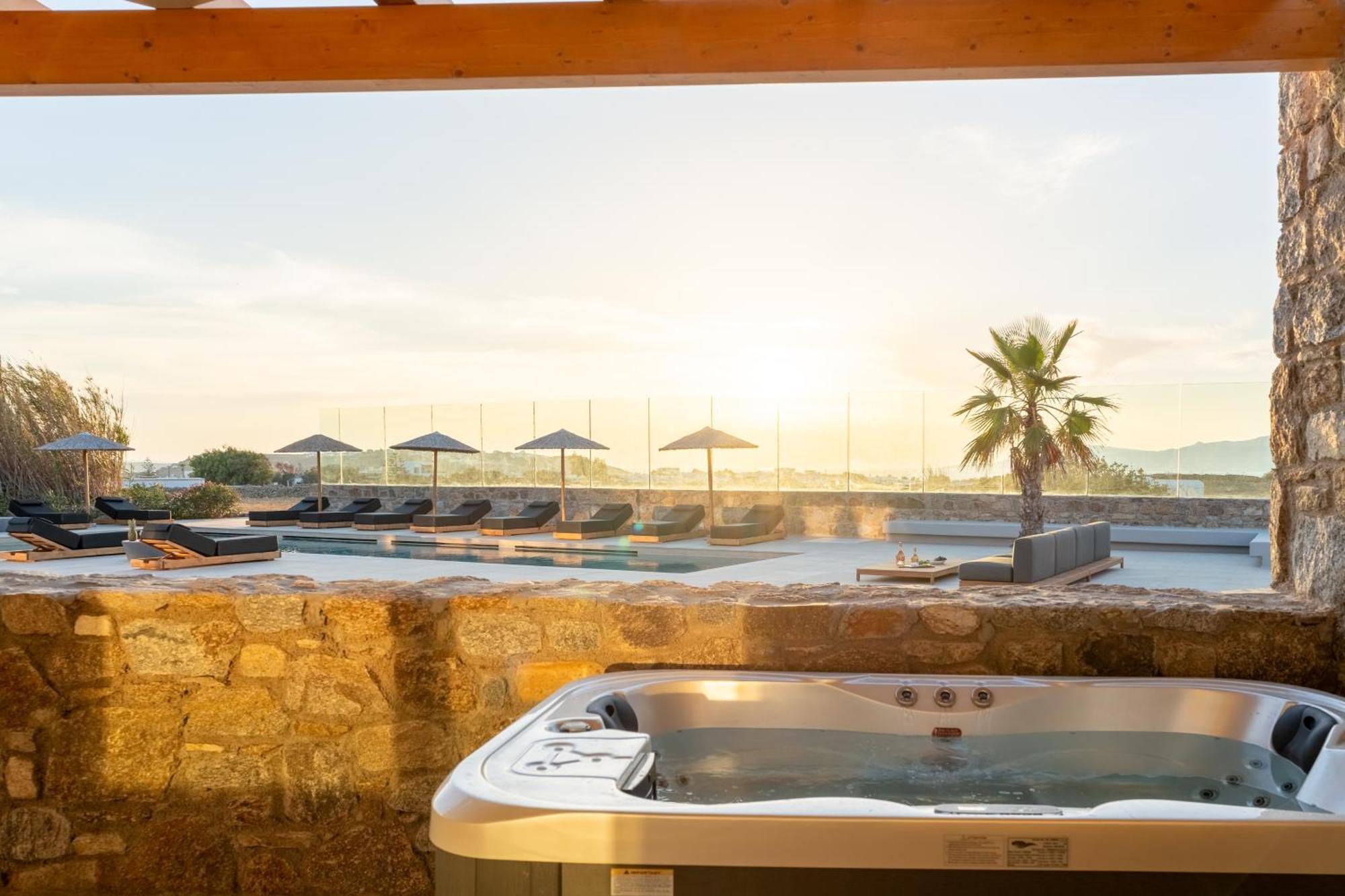 Regency Sunset Suites Mykonos Town Екстер'єр фото