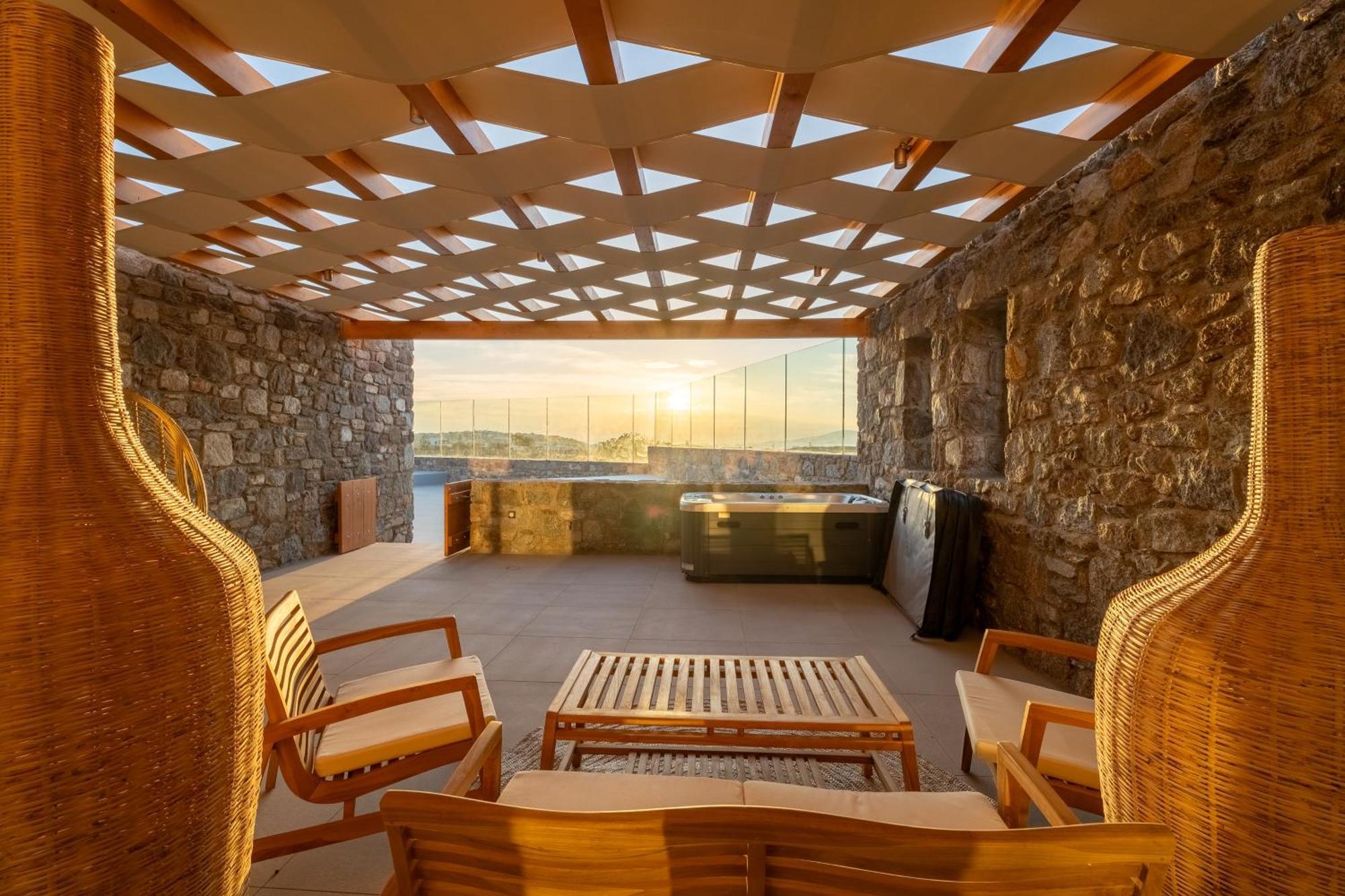 Regency Sunset Suites Mykonos Town Екстер'єр фото
