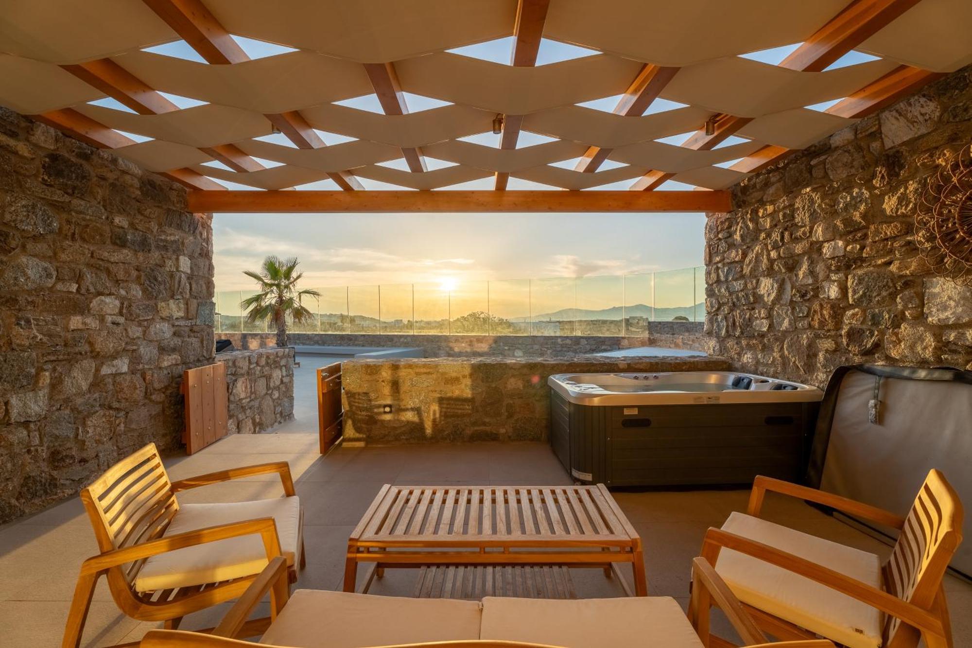 Regency Sunset Suites Mykonos Town Екстер'єр фото